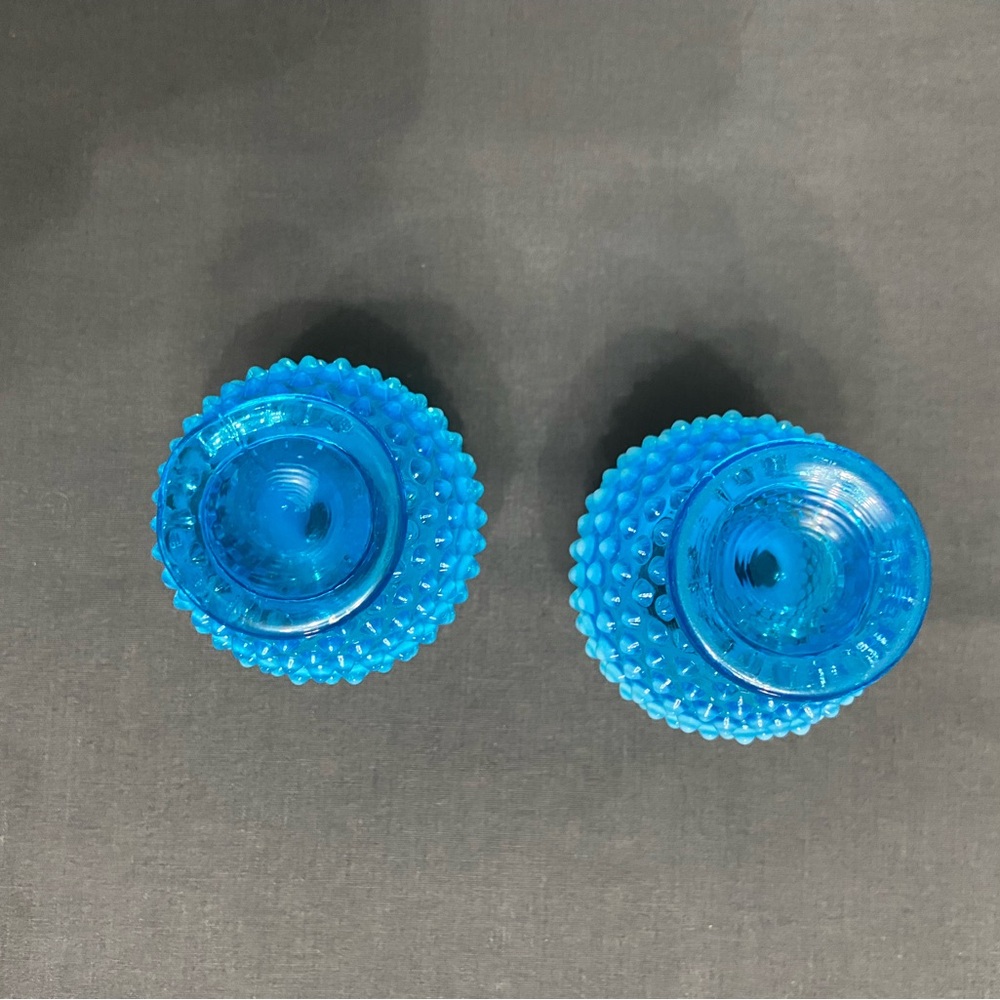 Vintage FENTON Blue Opalescent Hobnail Mini Ruffled Vases Pair #3953 Mid-Century - Picture 9 of 14